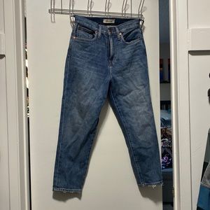 Madewell mom jeans size 25P only worn once